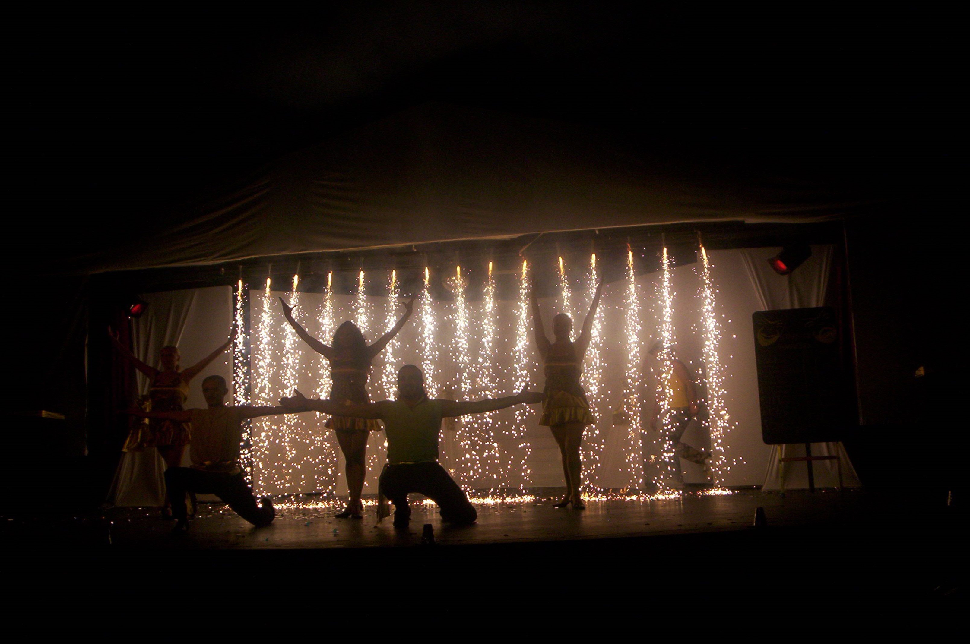 HAVAÝ FÝÞEK (PÝROTEKNÝK GÖRSEL 7)