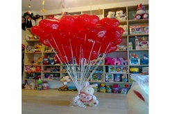 UÇAN BALON (KALP ÞEKLÝNDE)