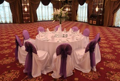 SANDALYE VE MASA SÜSLEMESÝ MOR