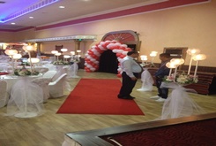 DÜÐÜN ORGANÝZASYONU (YÜRÜYÜÞ YOLU VE KIRMIZI HALI)